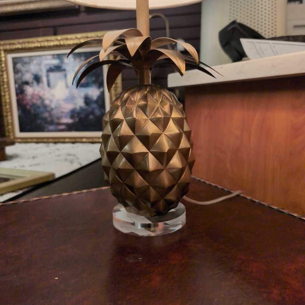 Pair of Pottery Barn Pineapple Lamps