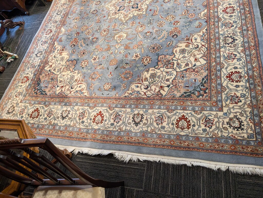 Hand Woven Wool Area Rug 9' x 12'