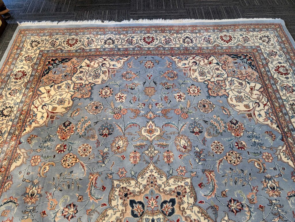 Hand Woven Wool Area Rug 9' x 12'