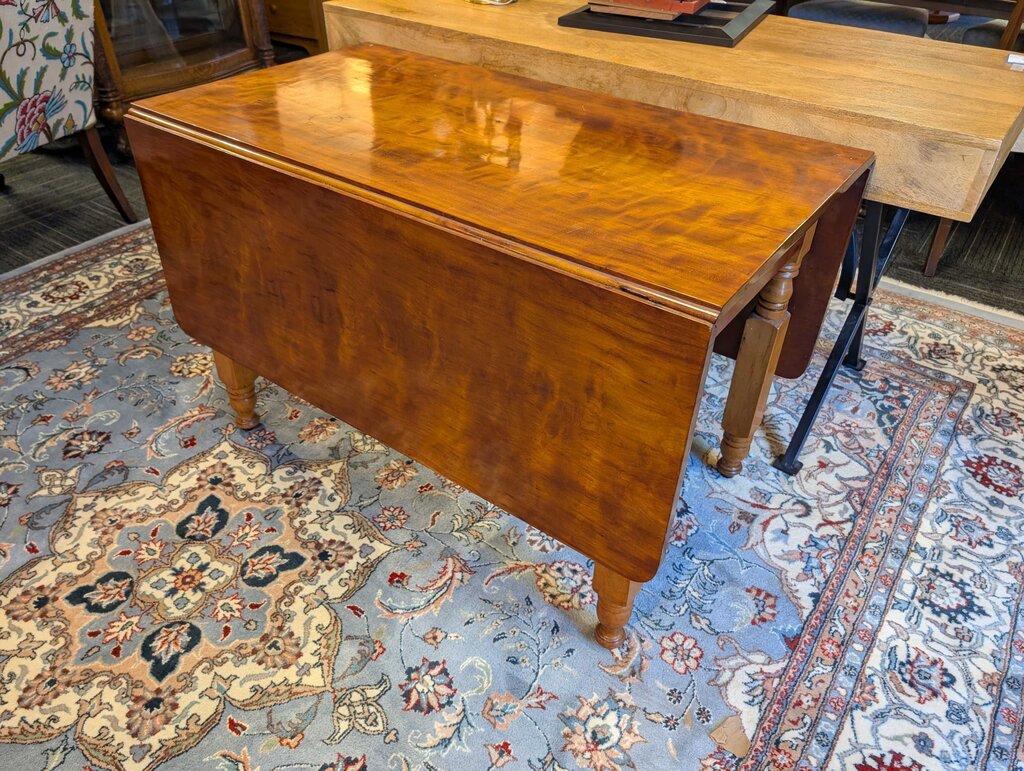 New York Sheraton Drop Leaf Table