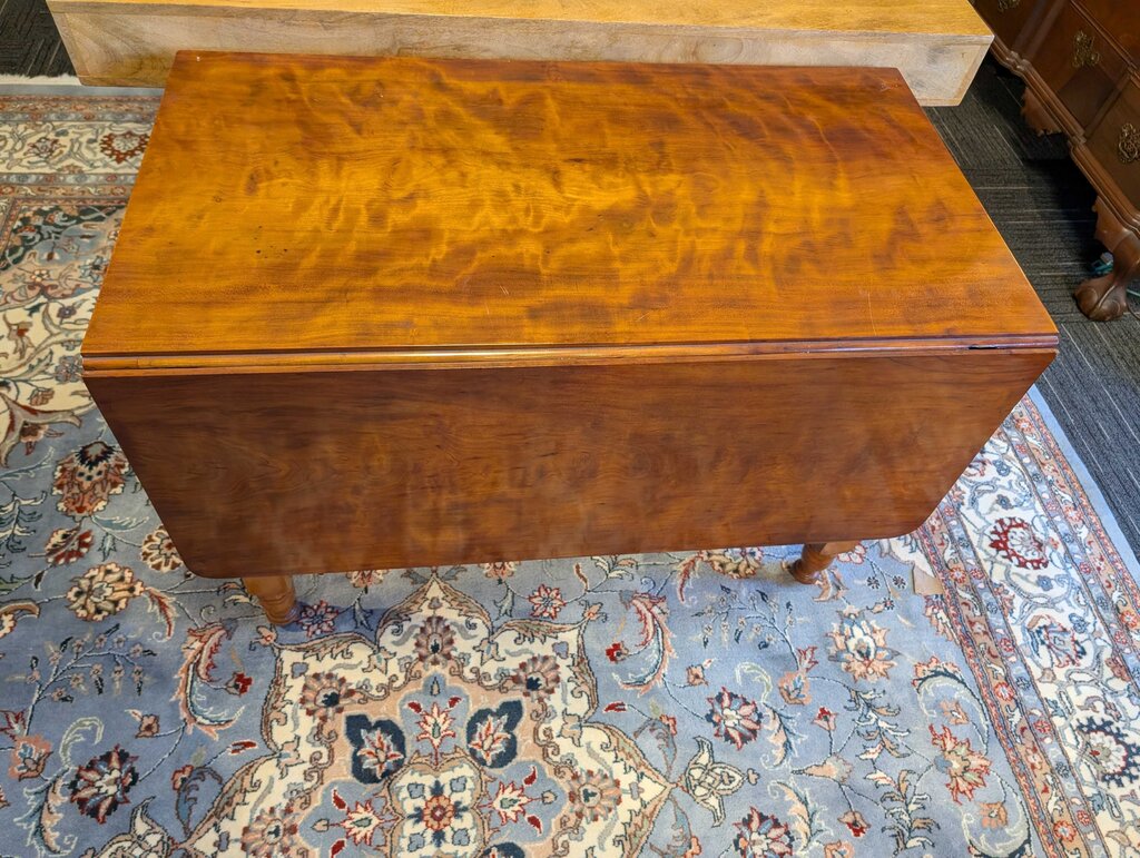 New York Sheraton Drop Leaf Table