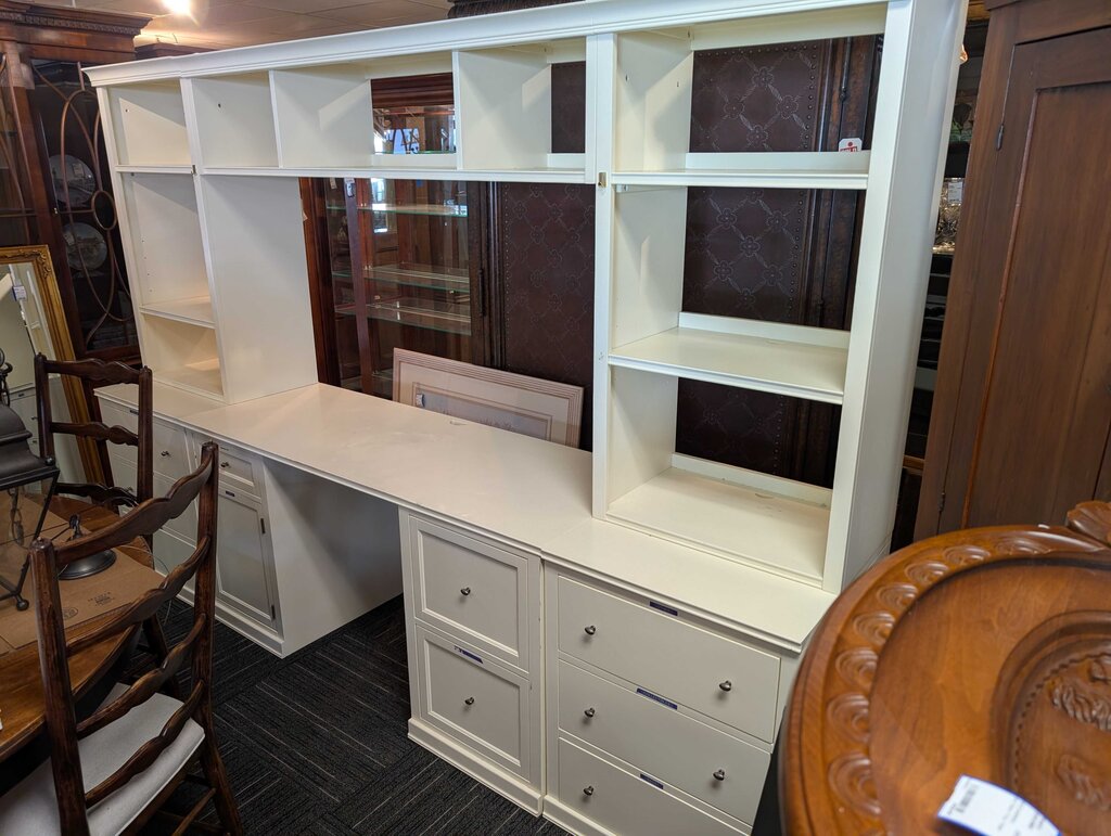 Pottery Barn Logan Desk With Bridge