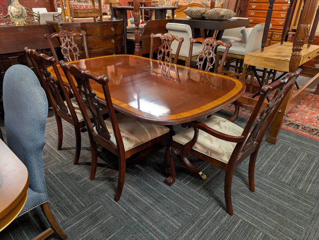Chippendale Style Formal Ethan Allen Table With Six Chairs