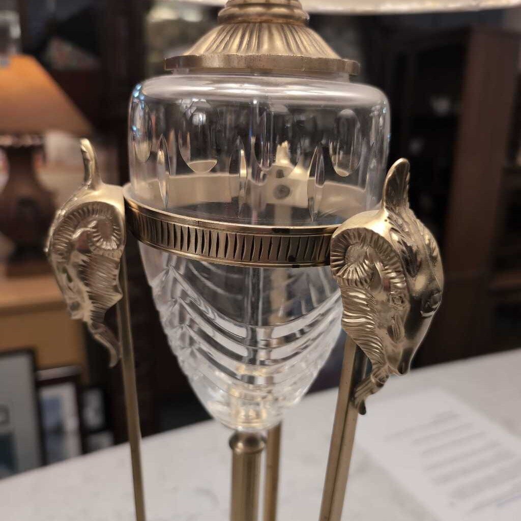 Formal Lamp