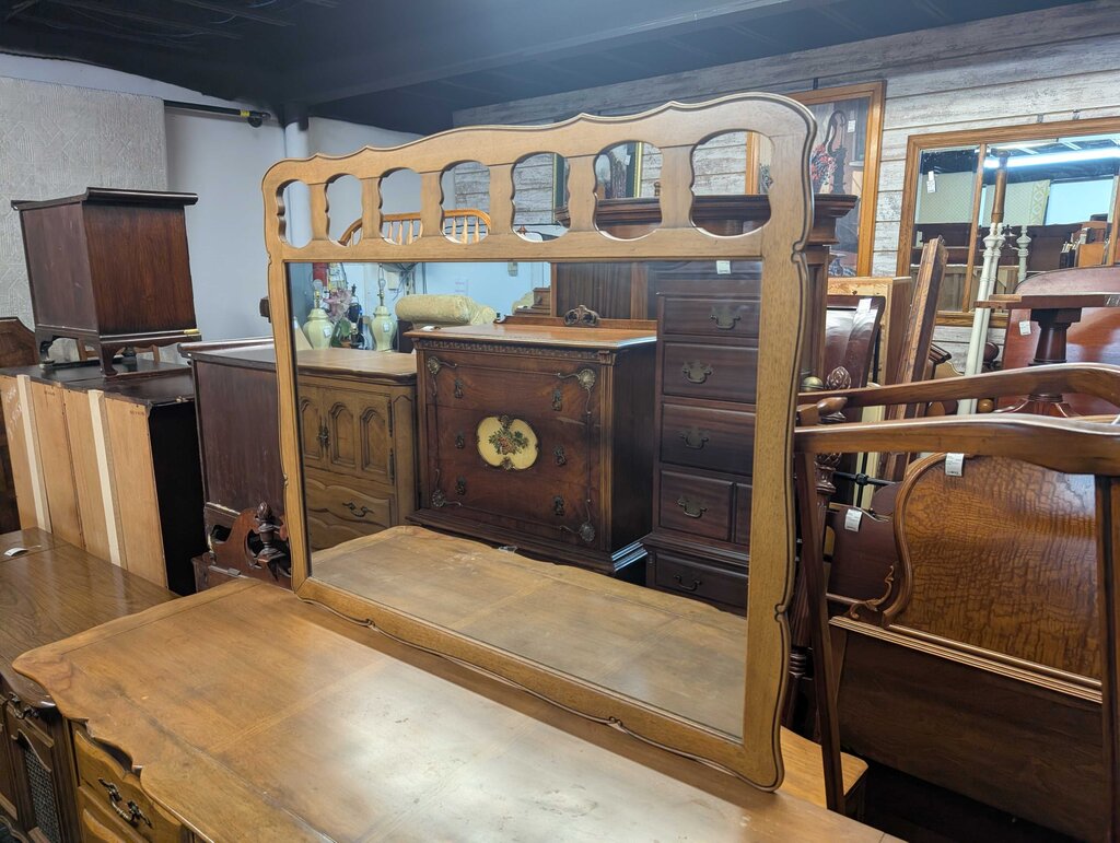 French Dresser