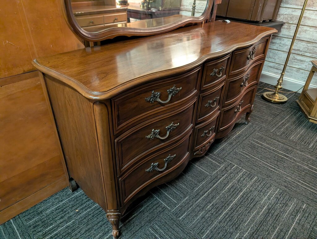 French Dresser With Mirror