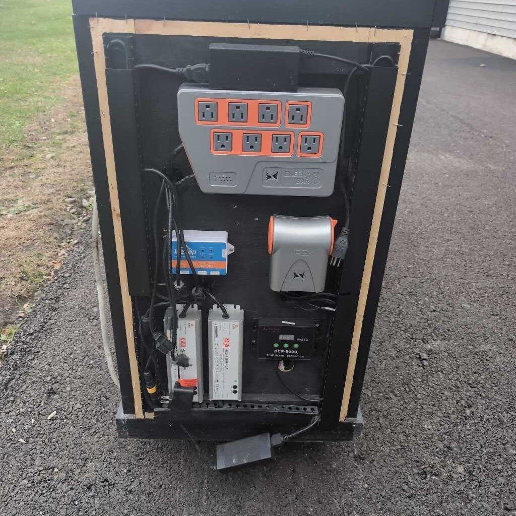 120 Gallon Glass Reef Tank w/ Accessories (NO DELIVERY ON THIS ITEM, TRUCK WITH LIFTGATE REQUIRED)