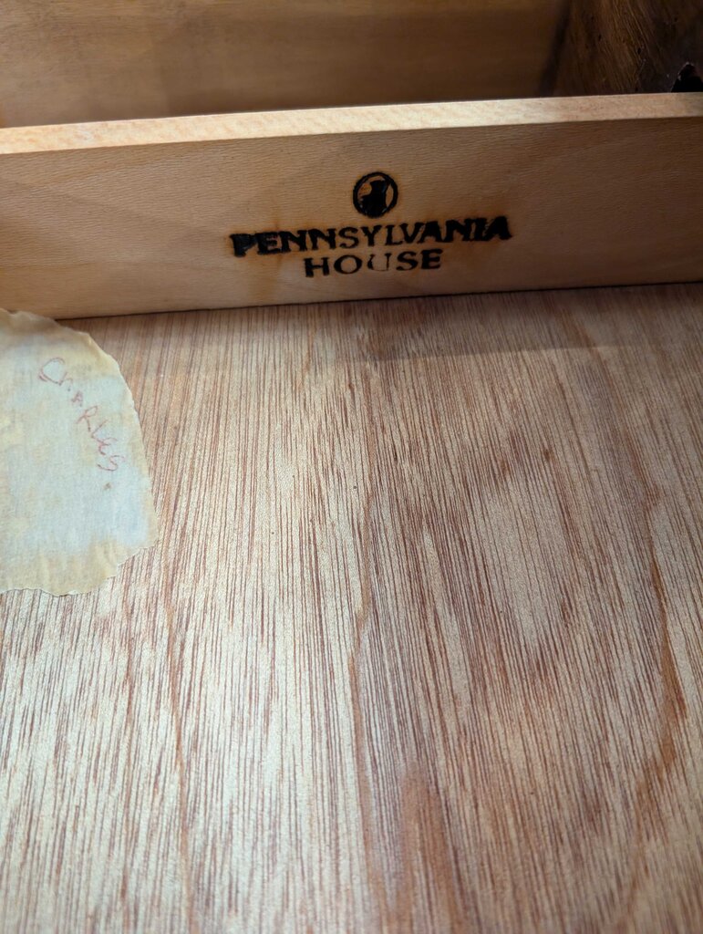 Pennsylvania House Sofa Table With Two Stools