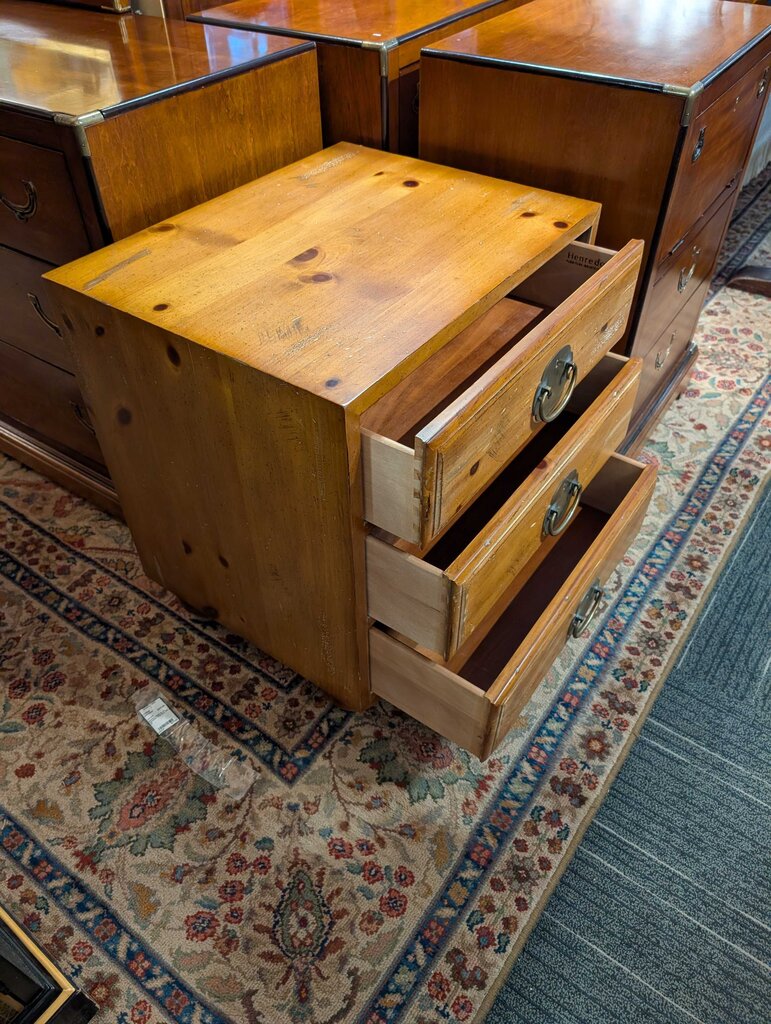 Henredon Knotty Pine Nightstand