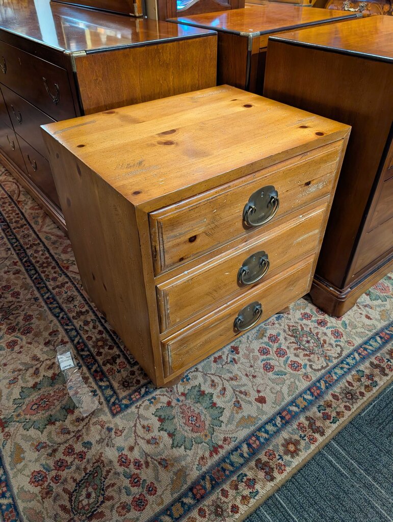 Henredon Knotty Pine Nightstand