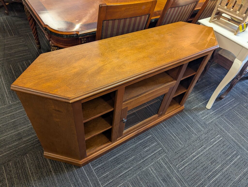 Traditional Oak Corner TV Stand