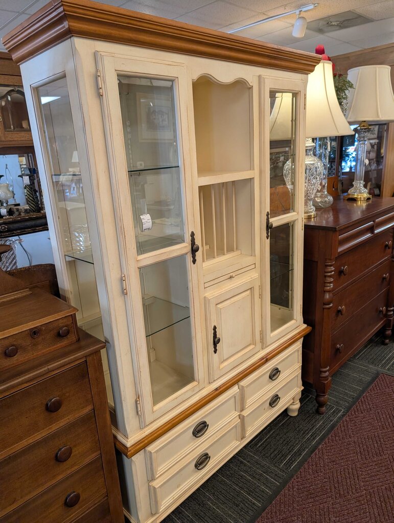 Country Style Display Cabinet