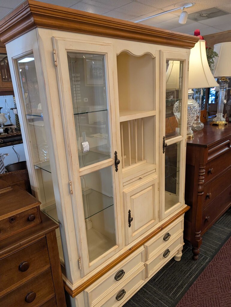 Country Style Display Cabinet