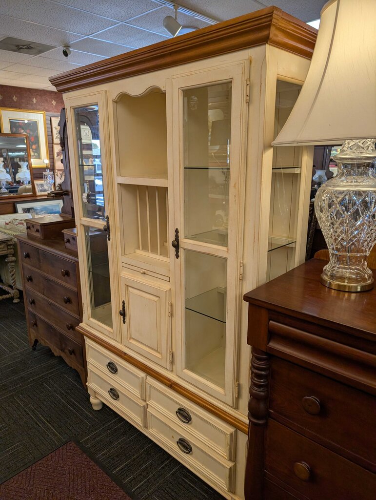 Country Style Display Cabinet