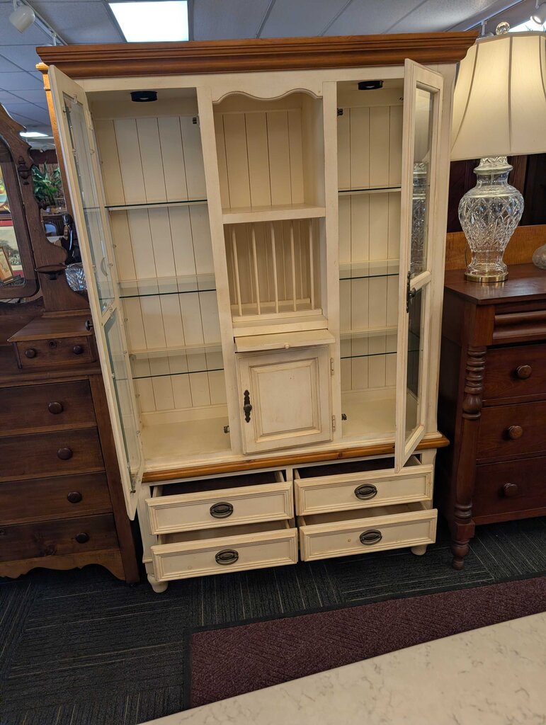 Country Style Display Cabinet