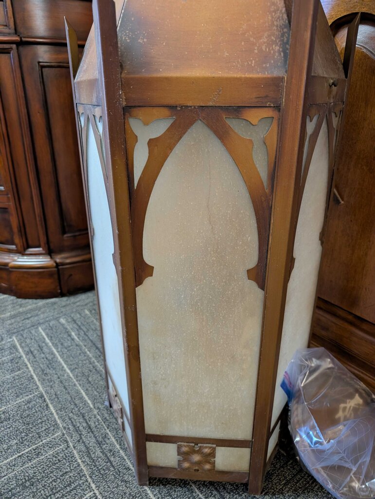 Gothic Metal Hanging Fixture