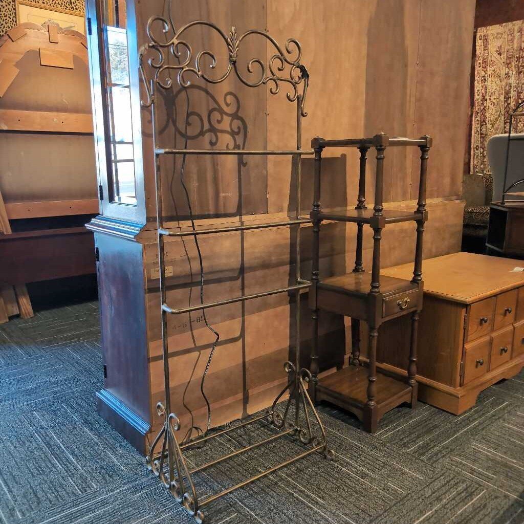 Contemporary Wrought Iron Towel Rack