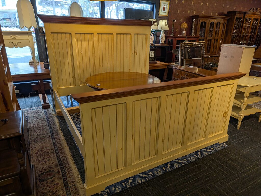 Country Style King Size Bed