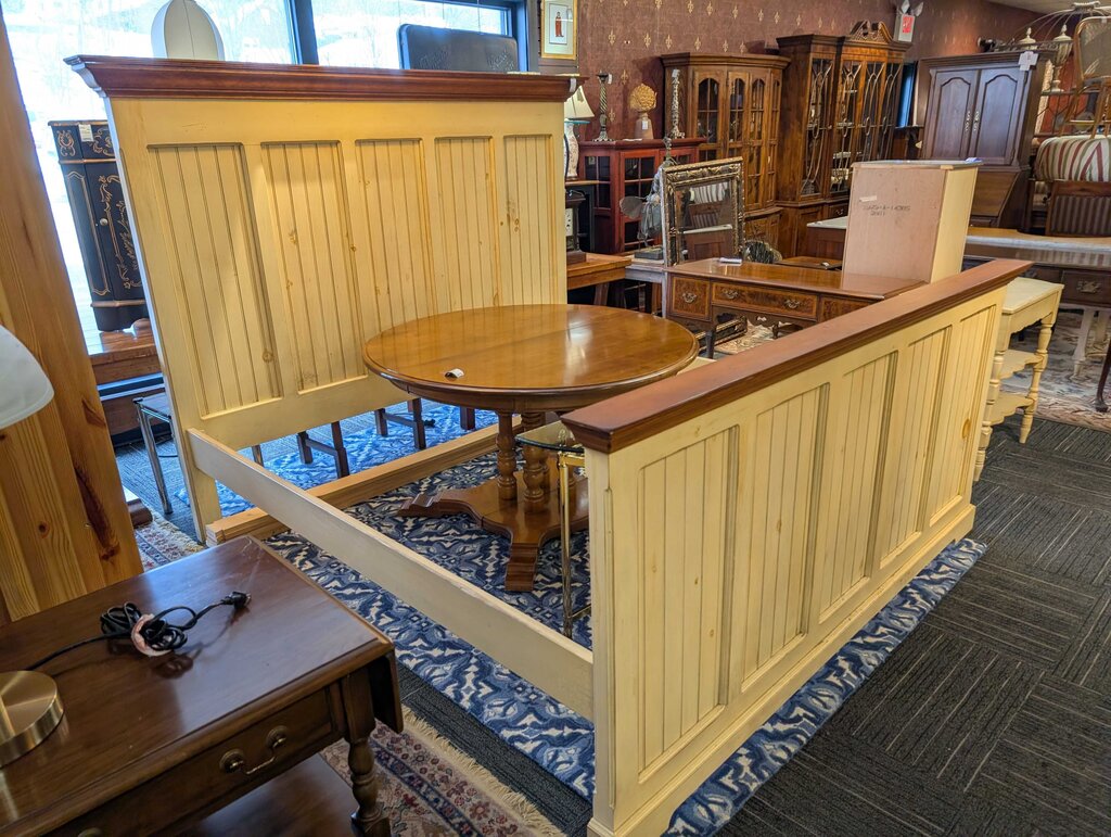 Country Style King Size Bed