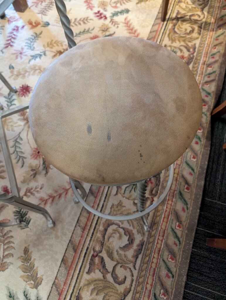 Counter Height Table With Three Stools