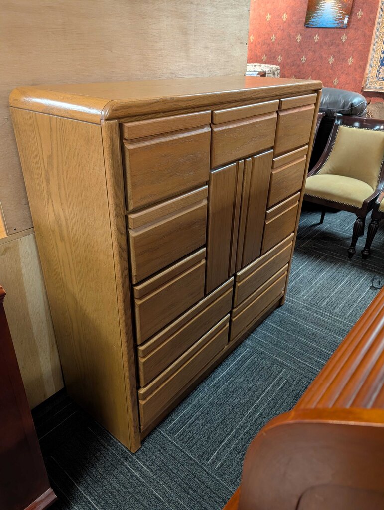 Oak Finish Mule Chest