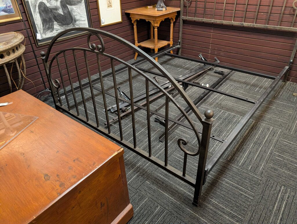 Queen Size Iron Bed