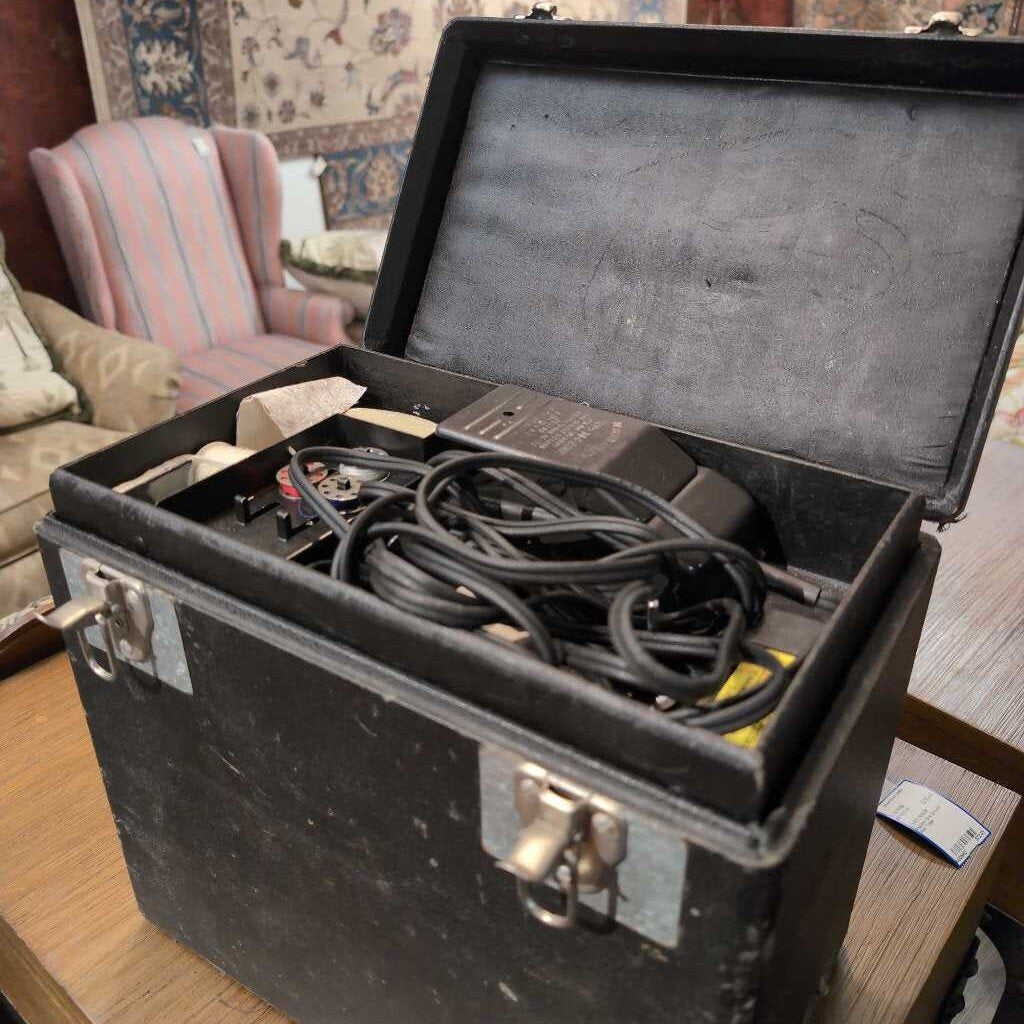 Singer Featherweight Sewing Machine