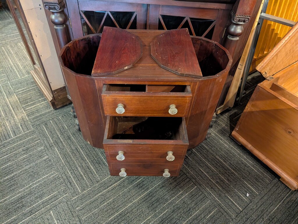 Early 19th Century Martha Washington Sewing Stand