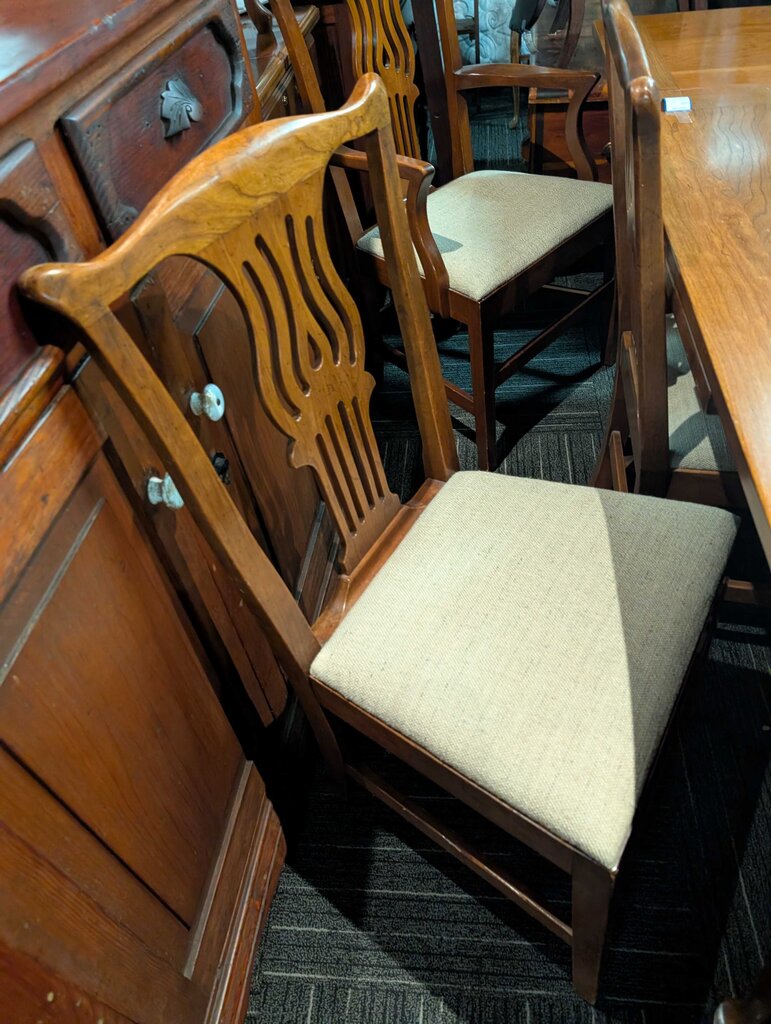 Vintage Table With Five Chairs