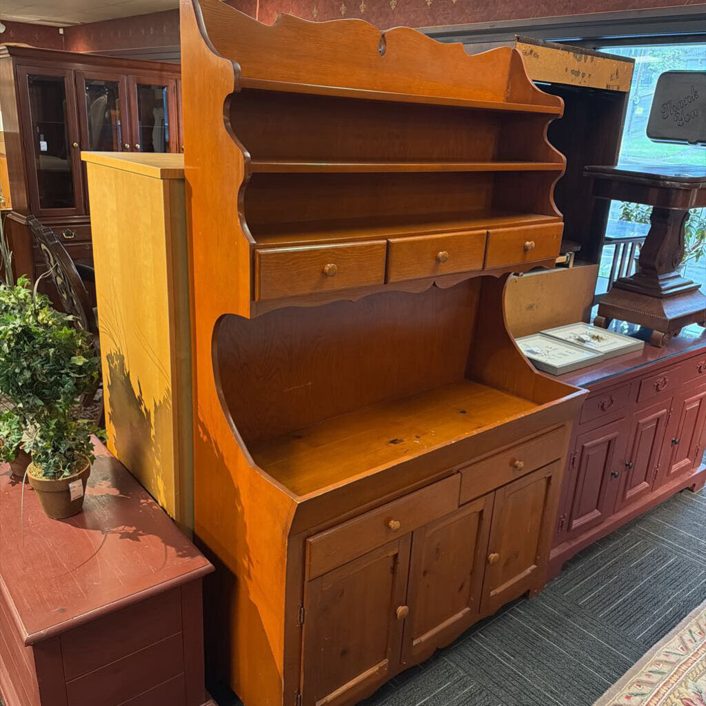 Country Pine Hutch