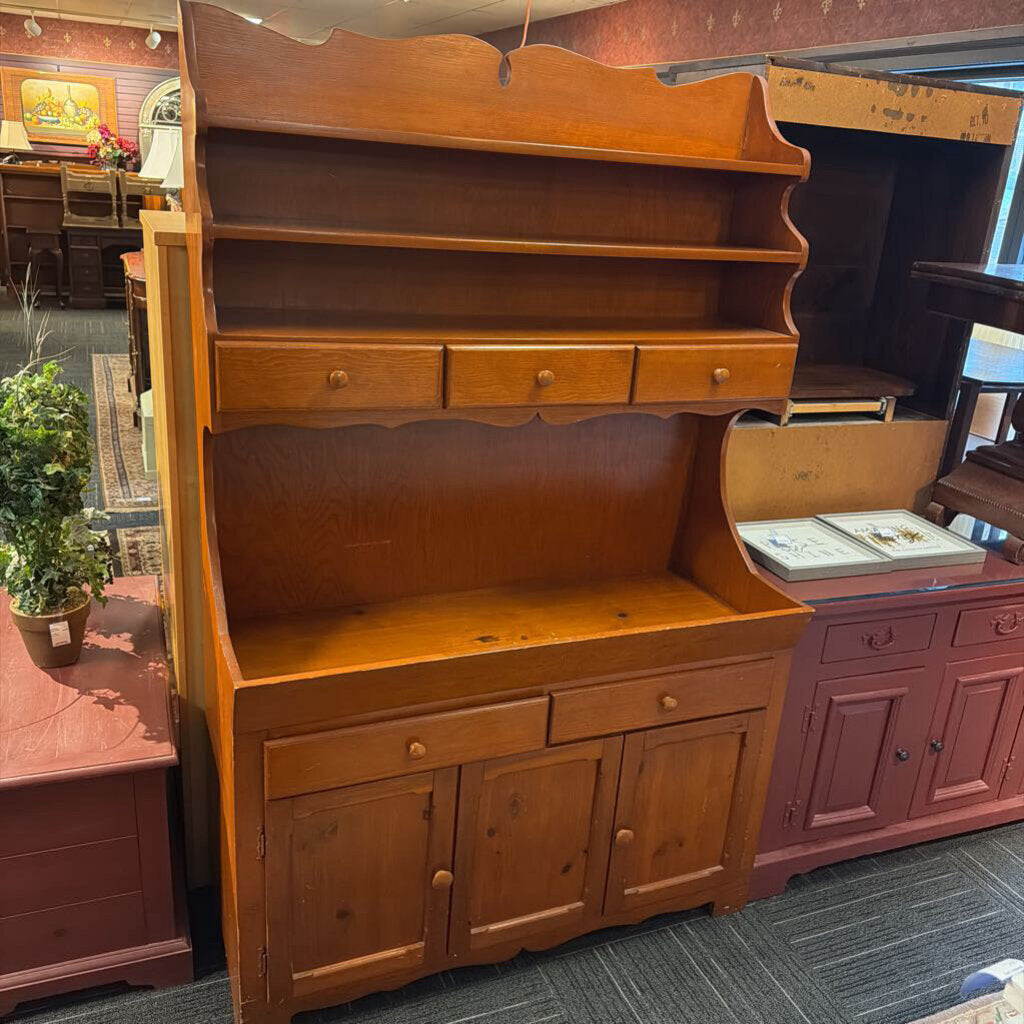 Country Pine Hutch