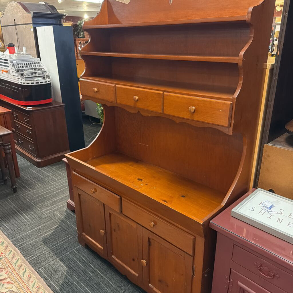 Country Pine Hutch