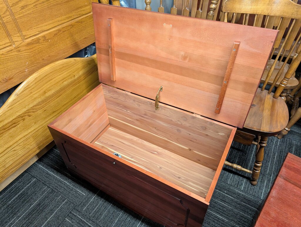 Cherry Finish Cedar Blanket Chest