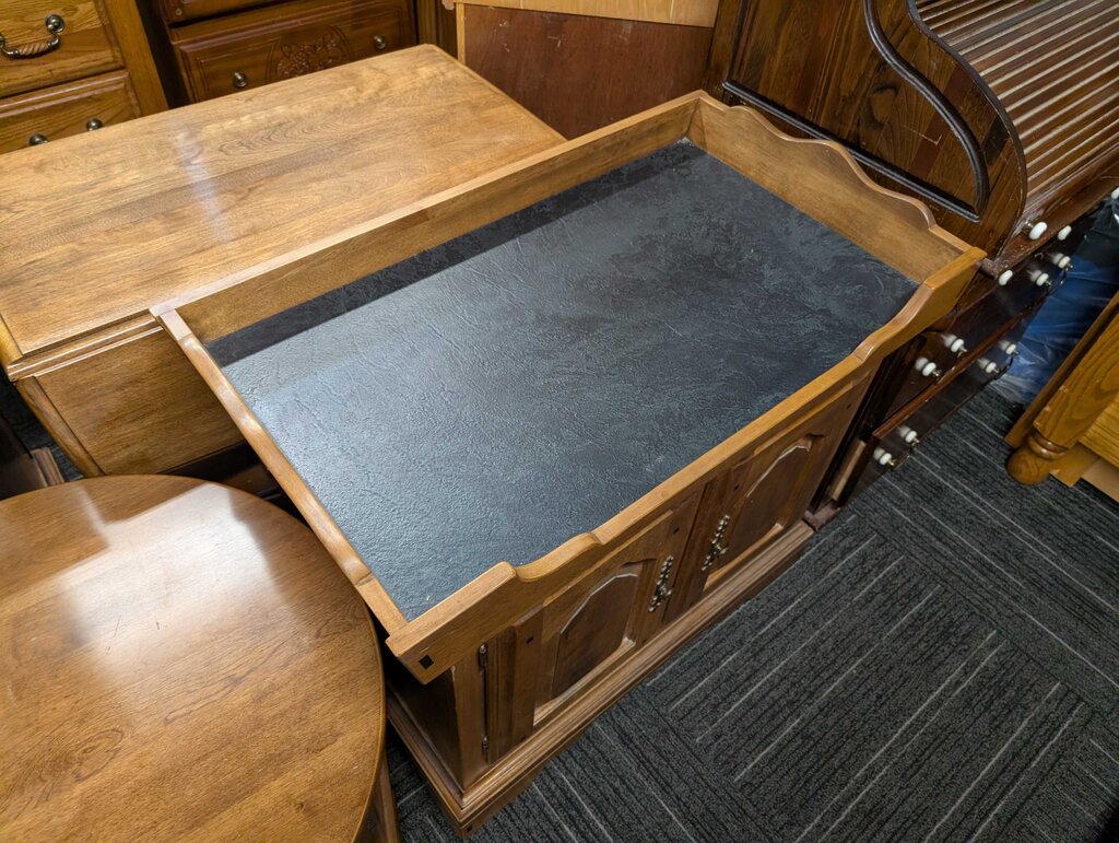 Vintage Maple Server