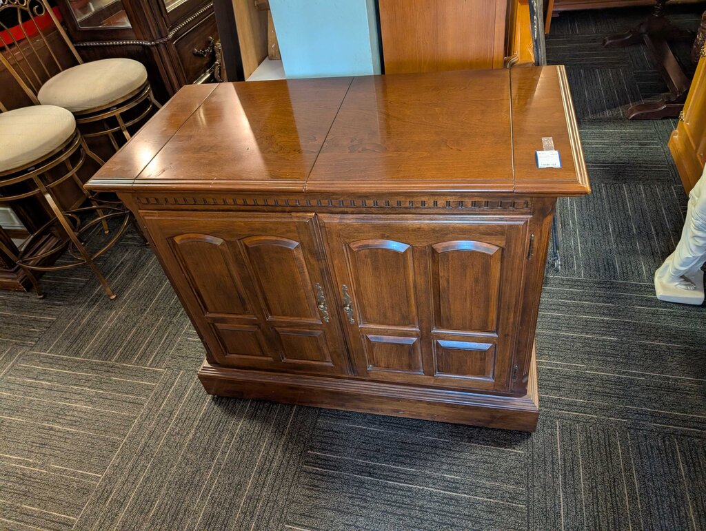 Ethan Allen Server