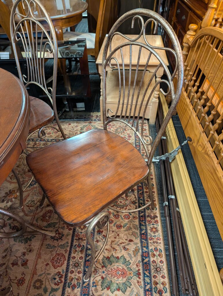 Wrought Iron Round Table w/ Six Chairs