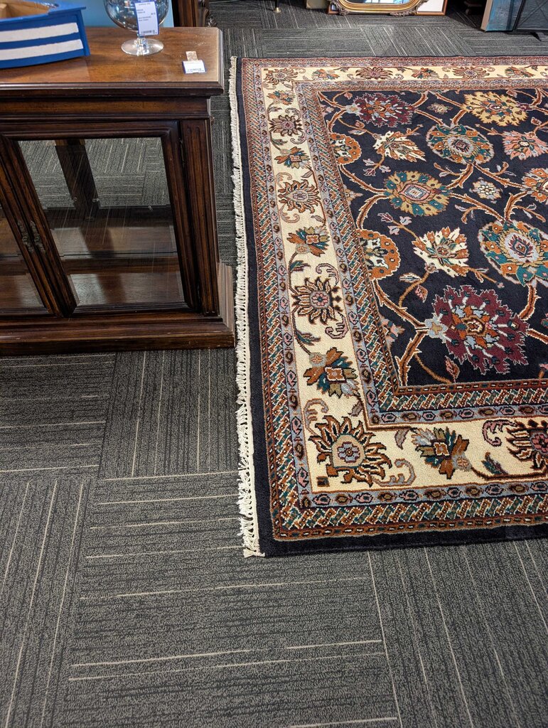 Hand Woven Area Rug (9ft 1" x 12 ft)