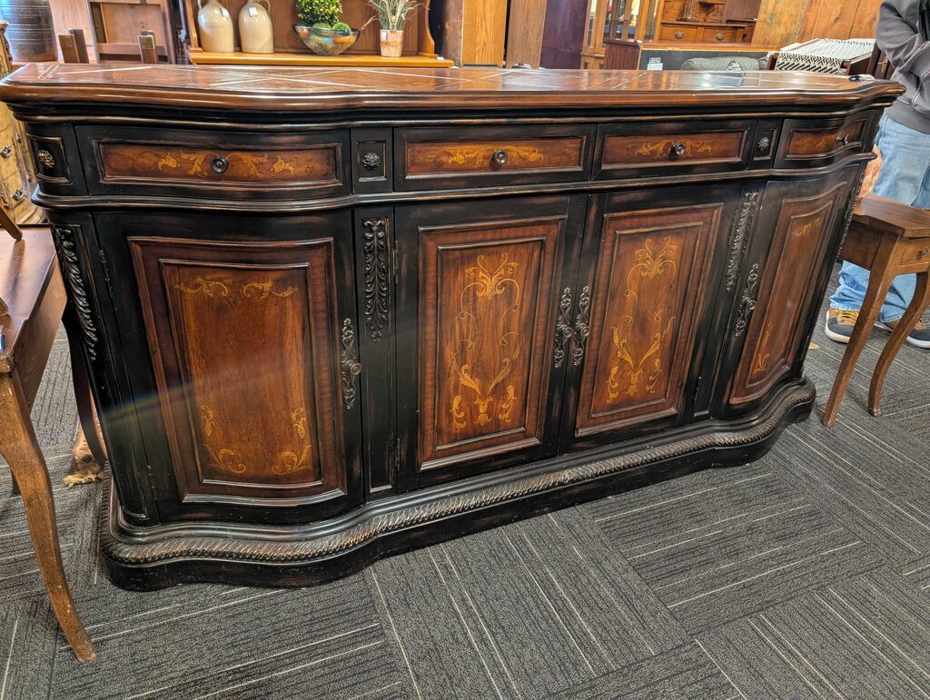 957-85-122 Hooker Furniture Preston Ridge 85in Credenza