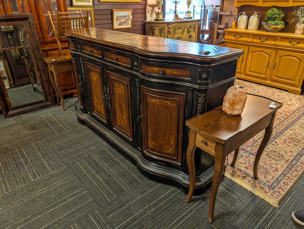 957-85-122 Hooker Furniture Preston Ridge 85in Credenza