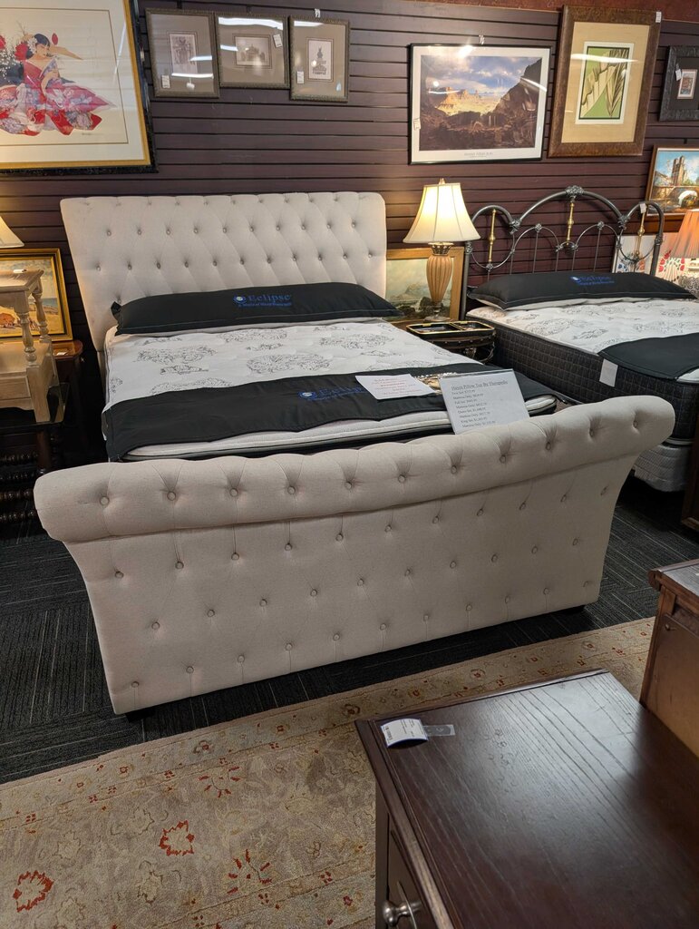 Modern Queen Size Tufted Bed
