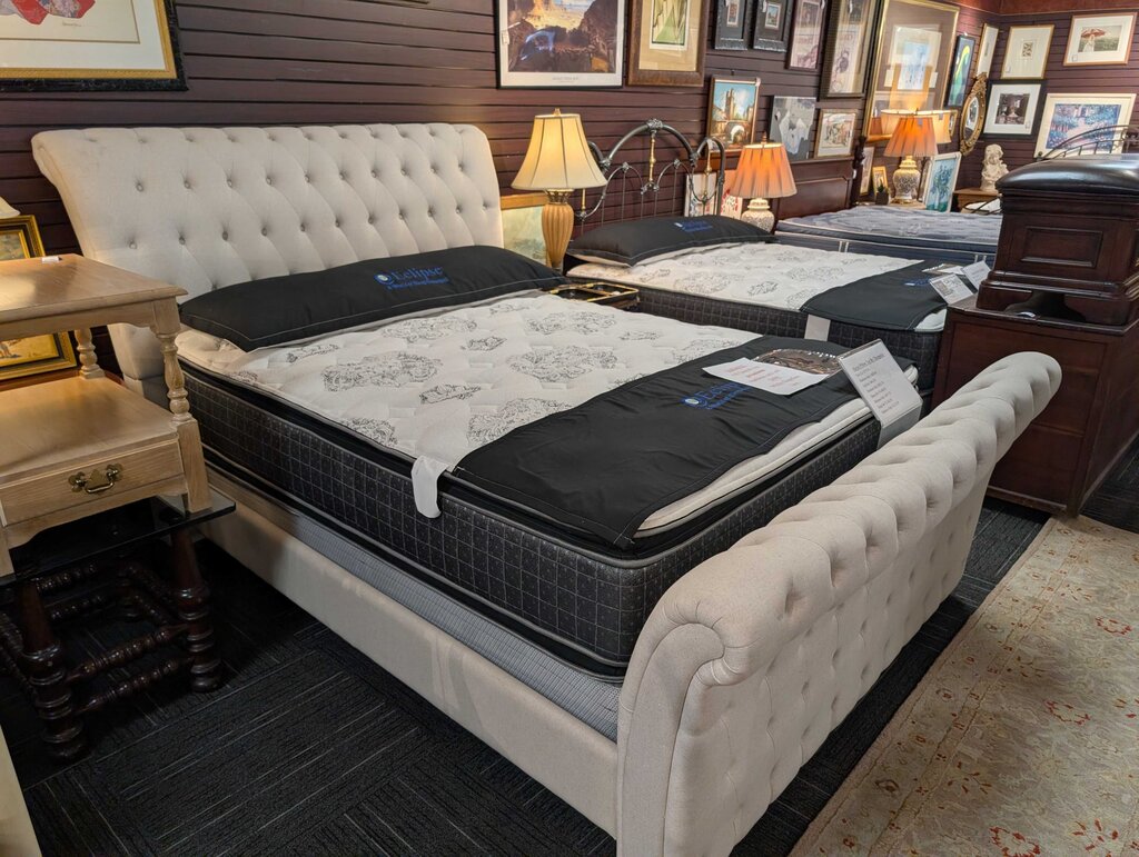 Modern Queen Size Tufted Bed