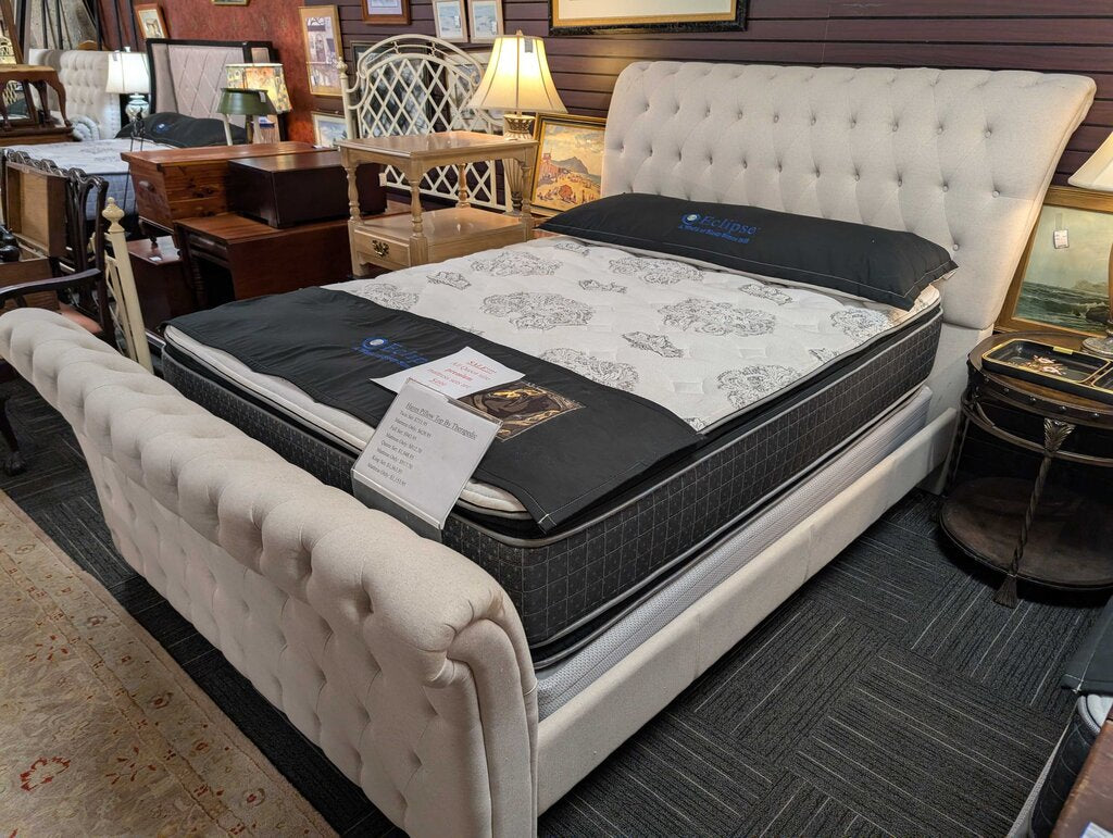 Modern Queen Size Tufted Bed