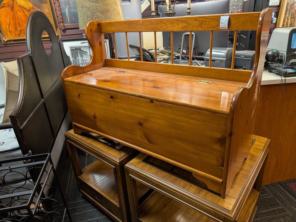 Pine Bench with Lift Top Storage