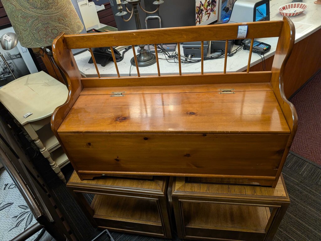 Pine Bench with Lift Top Storage