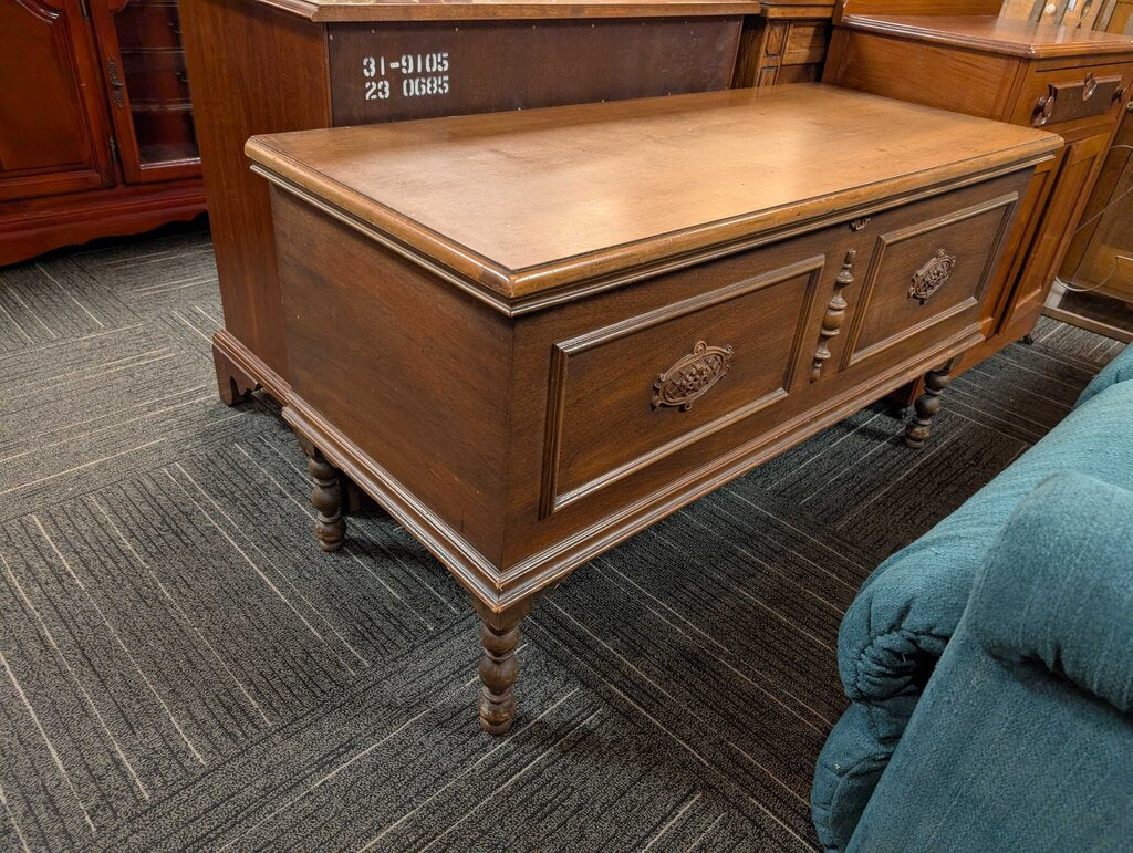 Colonial Revival Cedar Circa 1920
