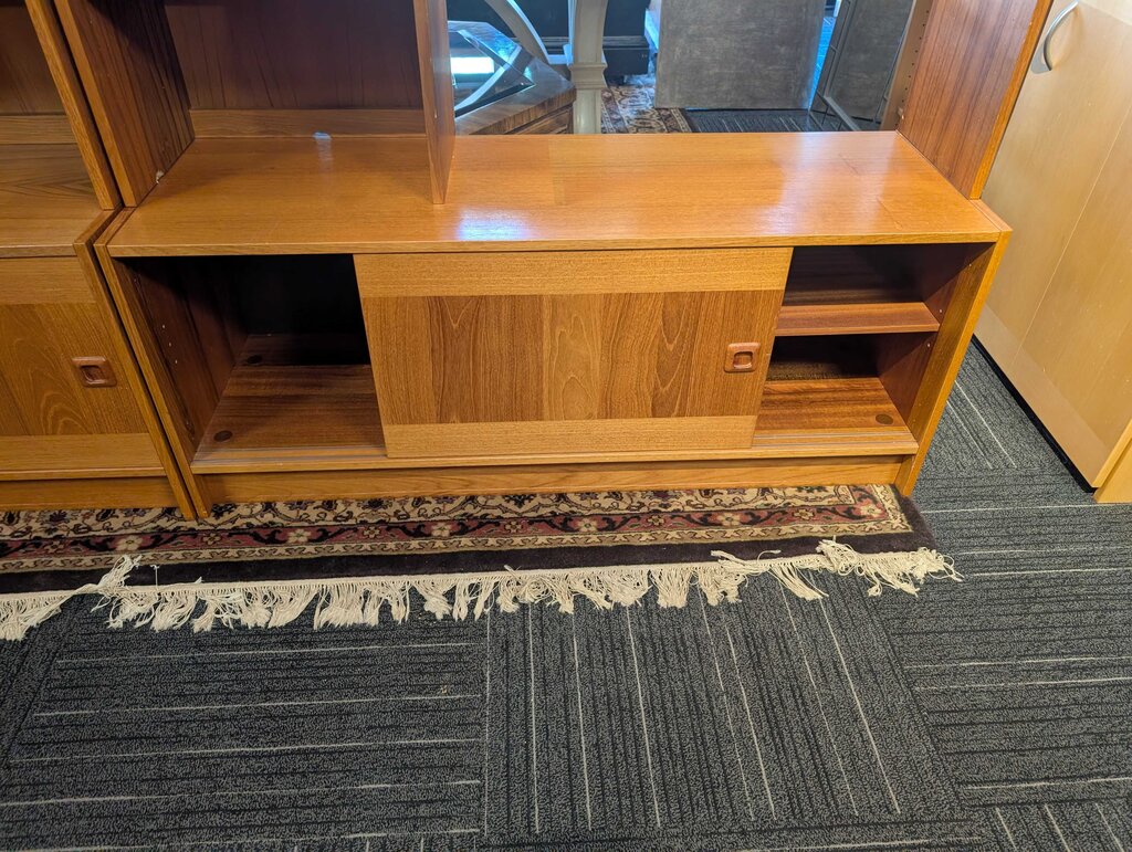 Danish Modern Bookshelf/Media Stand
