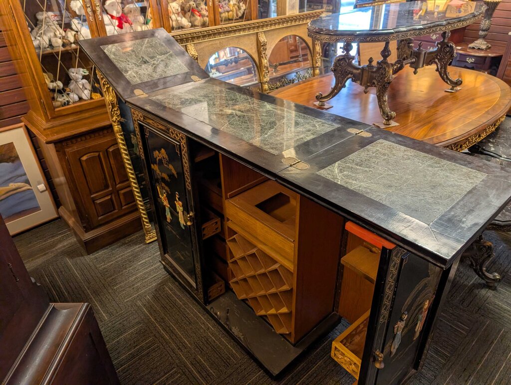 Chinoiserie Home Bar