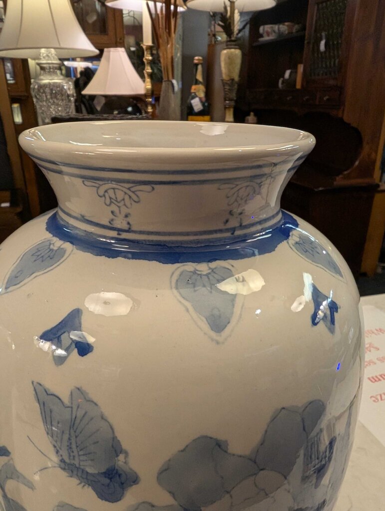 Pair of Decorative Porcelain Chinese Blue & White Vases