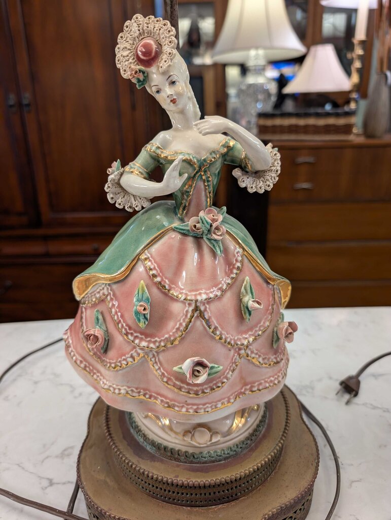 Pair of Vintage Porcelain Courting Couple Figural Table Lamps Circa 1940