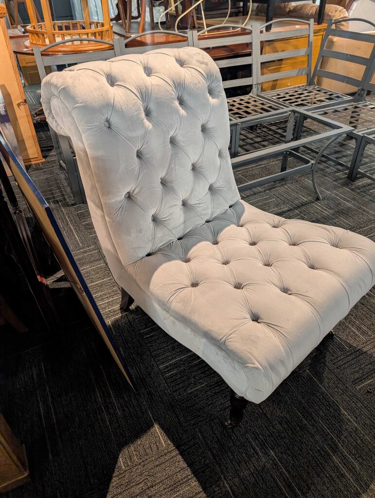 Tufted Slipper Chair